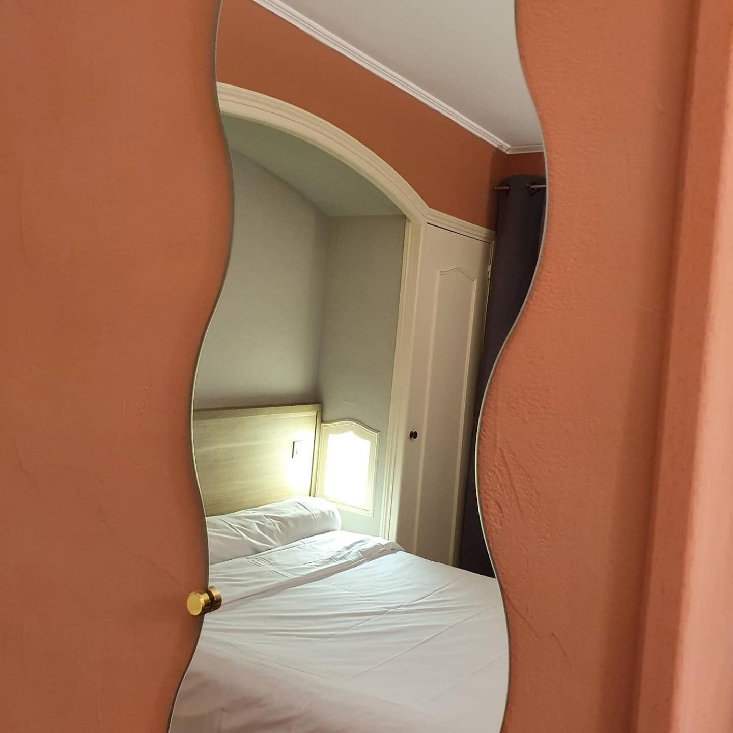 Hotel De La Tour -appartements- 3*